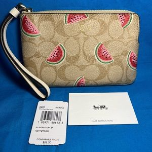 Coach Watermelon Wristlet Signature Corner Zip Light Khaki